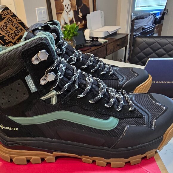 VANS UltraRange EXO Hi Gore-Tex MTE-3 Waterproof Black Duck Green Men's Size 8 - Picture 1 of 10
